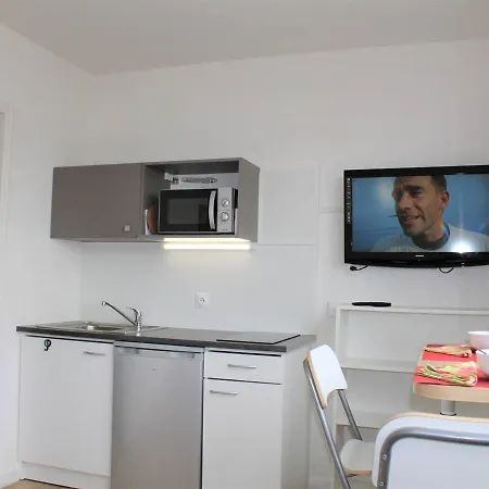 Coquet 150m Plage, - Fr-1-252a-86 Apartment