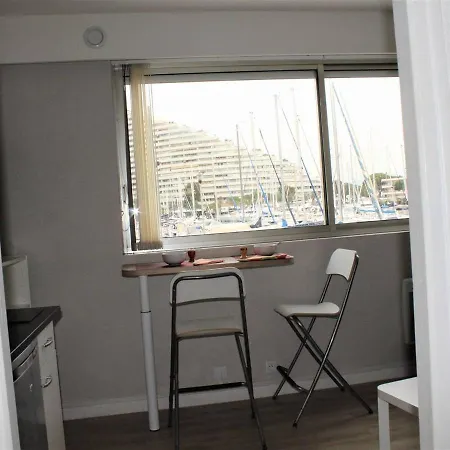 Apartment Coquet 150m Plage, - Fr-1-252a-86